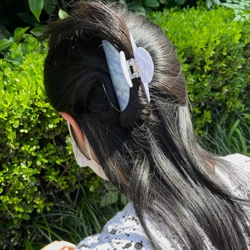 Neue Acryl Haar klaue mittelgroße frische hellblaue grüne Farbe Hai Clip Haars pangen greifen Frauen Haarschmuck – Detail 13