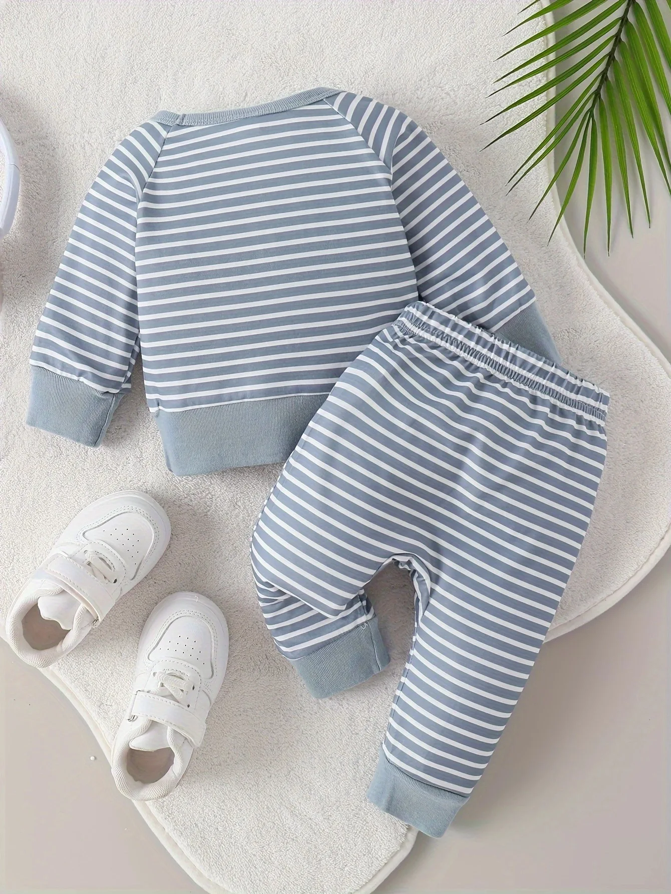 0-3 year old baby boys and girls spring and autumn striped patchwork long sleeved top+elastic waist pants fashionable two-piece