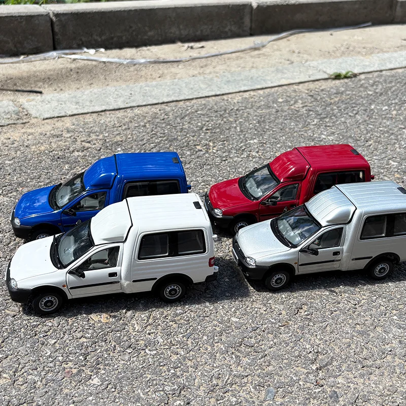 

1:24 Original Model,SAIC Sabre,Opel Corsa Combo,(Corsa B),Paint Defect,Alloy Car Model for Display,Gift and Collections