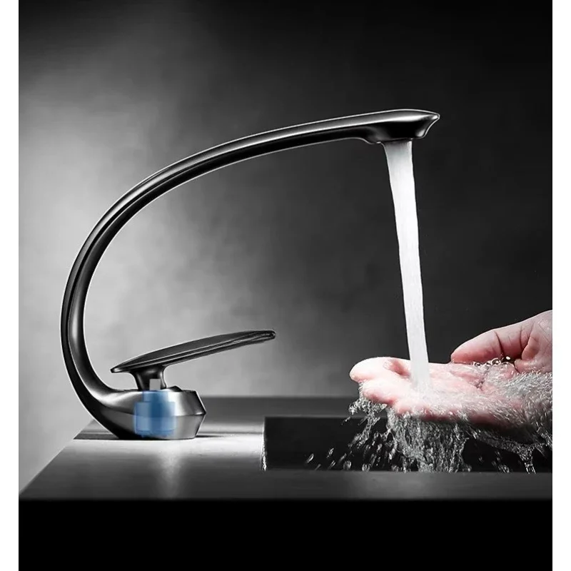 

Новый дизайн, смеситель для раковины в ванную комнату с глазурованной отделкой, из латуни, для горячей и холодной воды, с функцией смешивания.