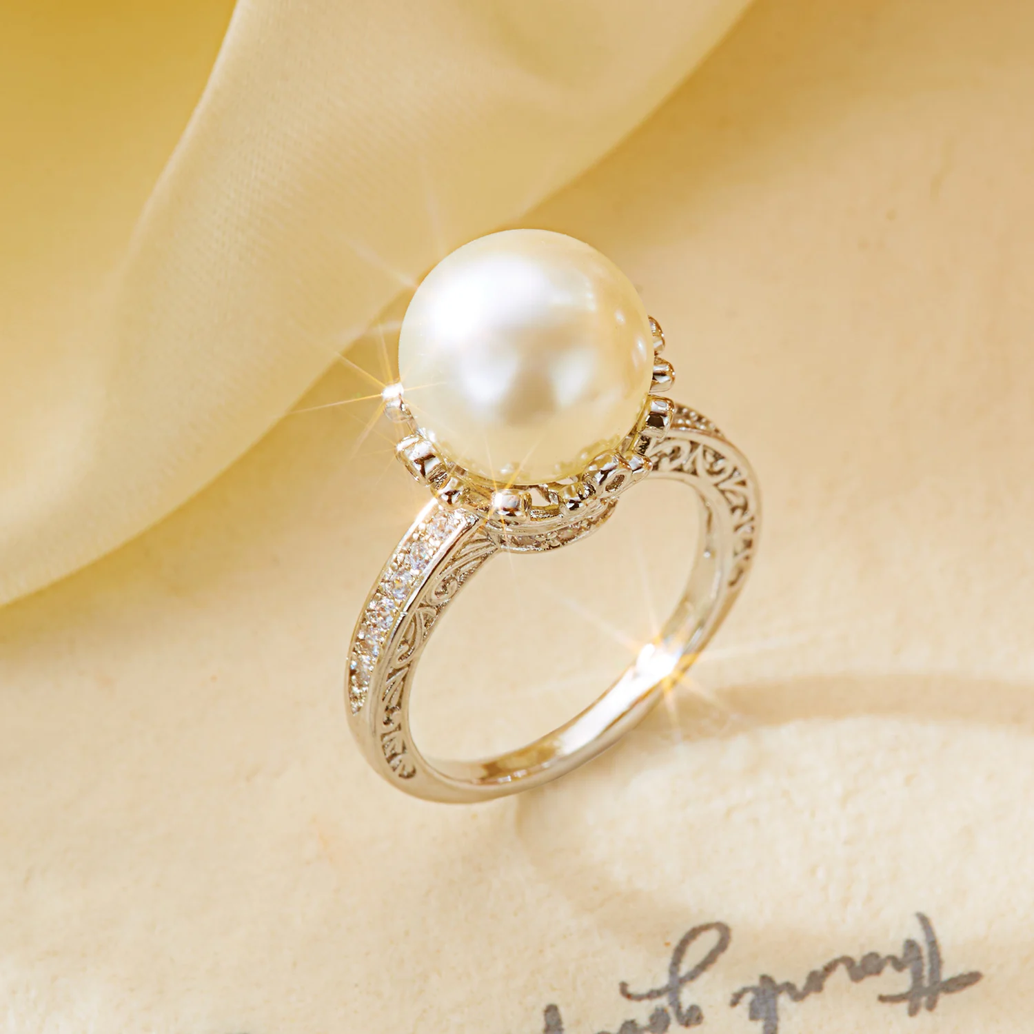 Exquisite Imitationsperlen CZ-Ringe für Damen, Luxuriöse Zirkonia-Ringe, Modischer Ästhetischer Schmuck für Hochzeit und Partys, Geschenke – Detail 6
