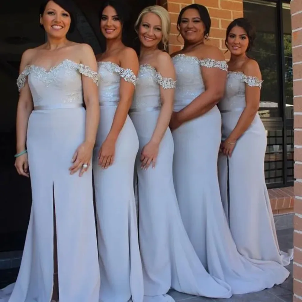 

Light Blue Mermaid Bridesmaid Dresses Off Shoulder Satin Sweep Train Wedding Party Gowns with Front Split Lace Prom Dress