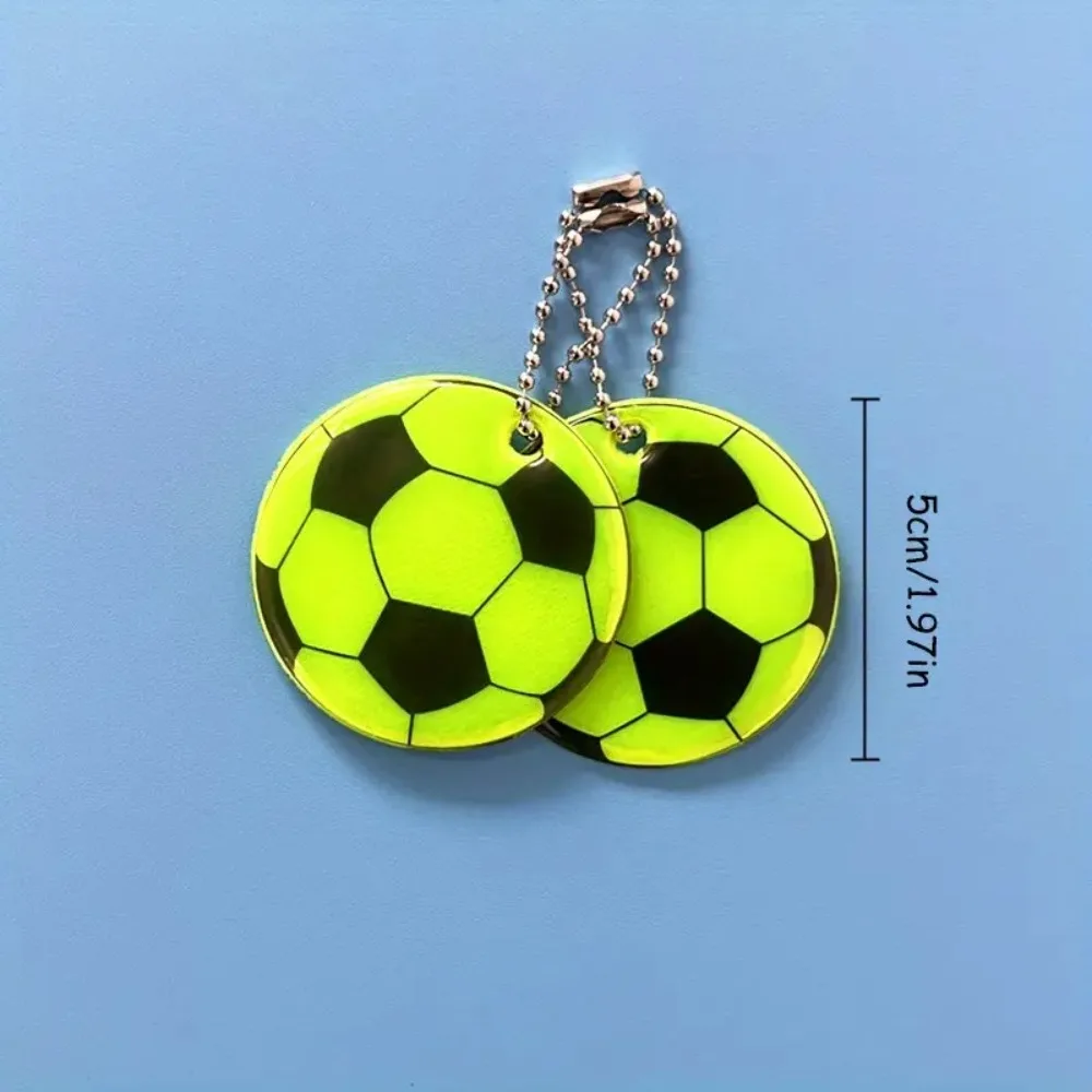 Reflective Luminous Football Keychains, PVC Backpack Charms, Gifts for Football Party, Carnival, Birthday Prize, 10‑100Pcs