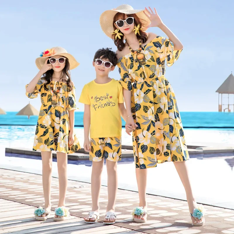 Holiday Family Matching Look Dad Son Resort Tops + Shorts Two Piece Outfit SetsYellow Clothes Mom Daughter Beach Dress Vacation