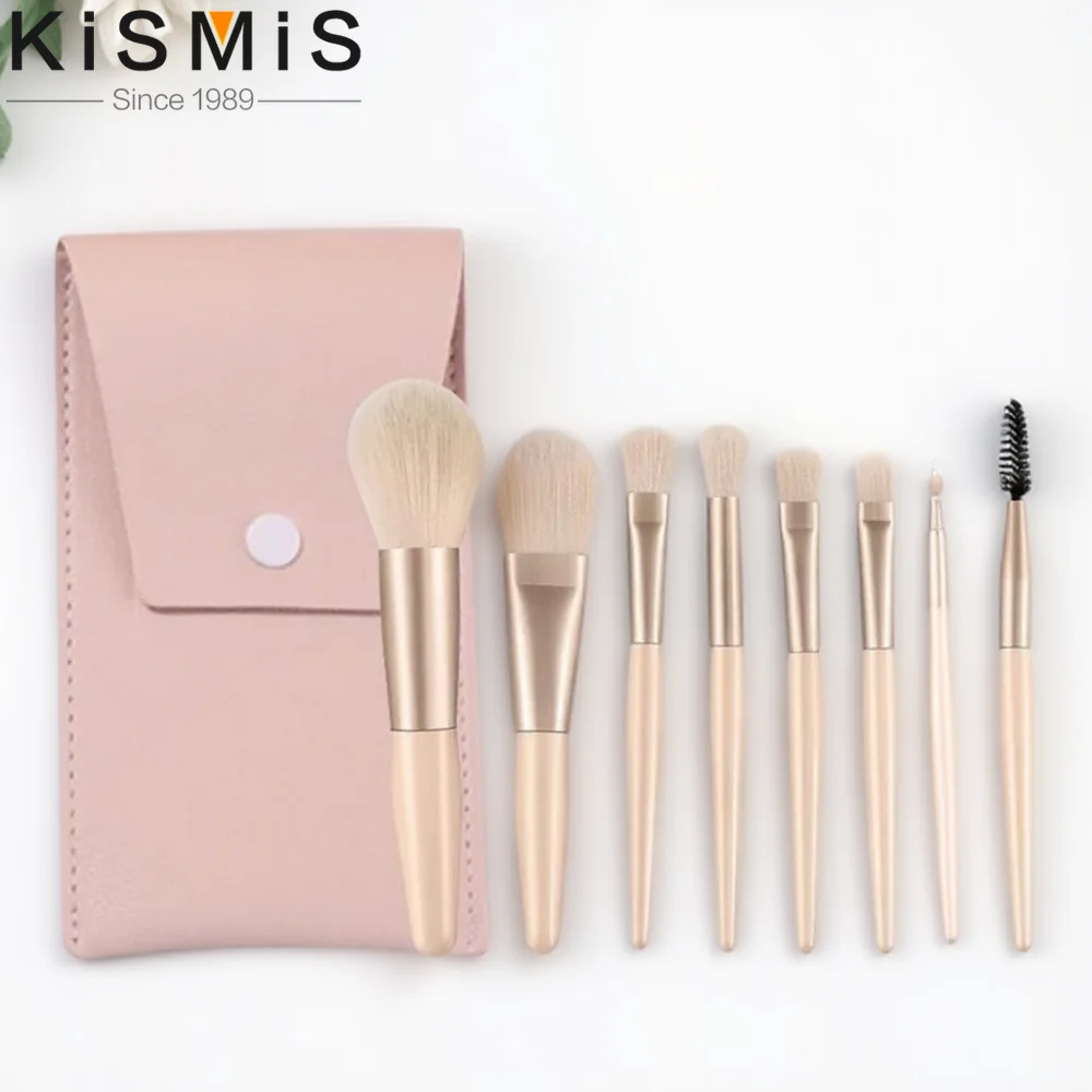 Set di mini pennelli per trucco morbidi portatili 8 pezzi Ombretto da viaggio Fondotinta in polvere Ciglia Correttore labbra Blush Strumenti cosmetici