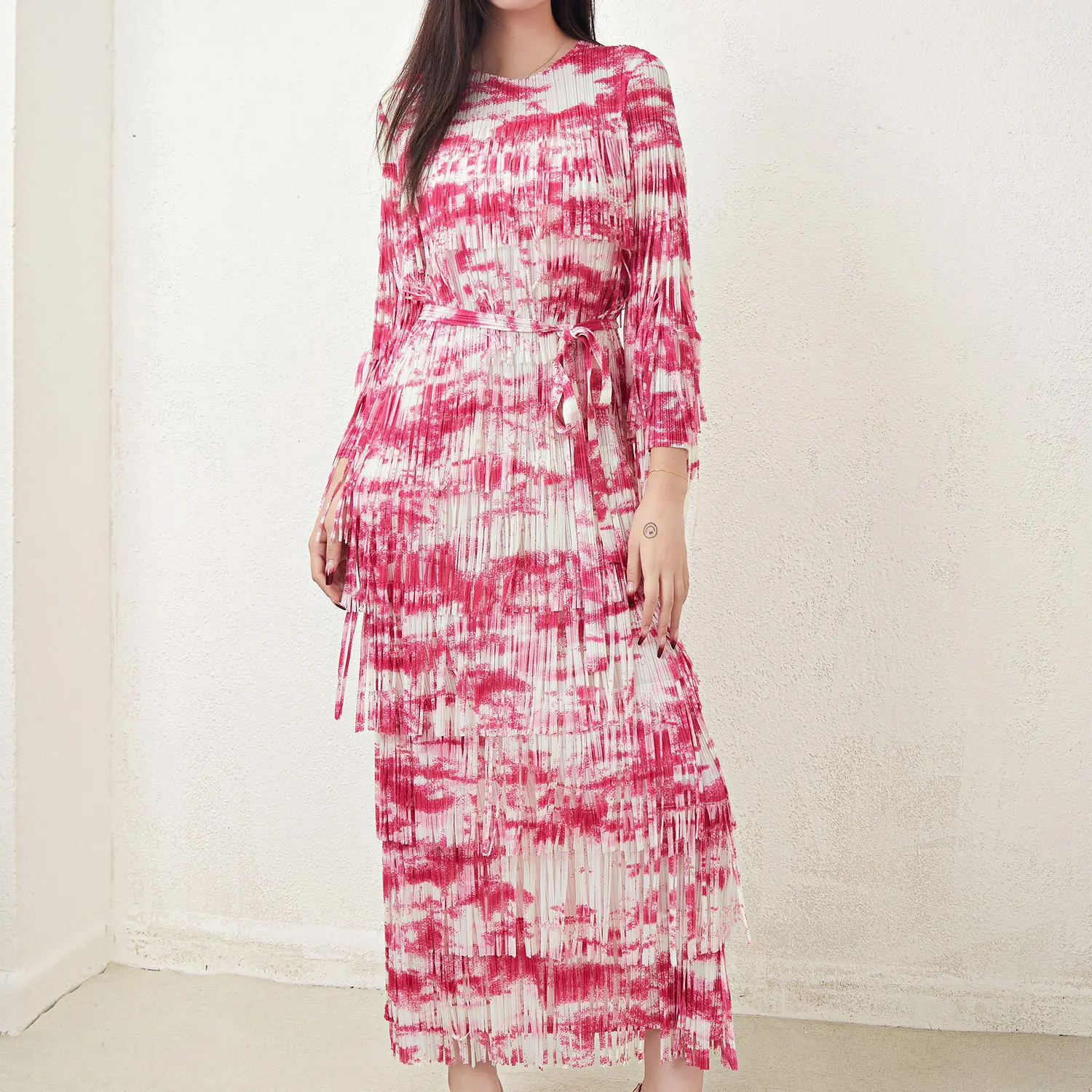 

Женское свободное платье с принтом и бахромой, с завышенной талией, асимметричным подолом, весна-осень, повседневное, модное, европейский стиль, из полиэстера