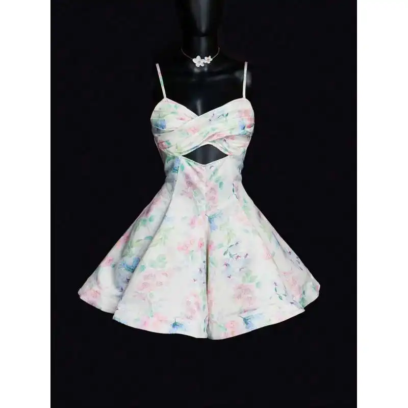 

2025 European and American French retro vacation style camisole dress with printed sexy pleated dress for women's new style