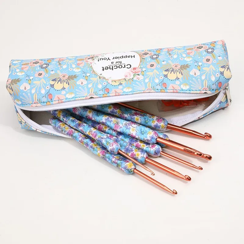Blue Color Crochet Hooks Kit Aluminum Crochet Needles With Bag Ergonomic Knitting Croche Set White Bags with Flower 2.5-6.0MM