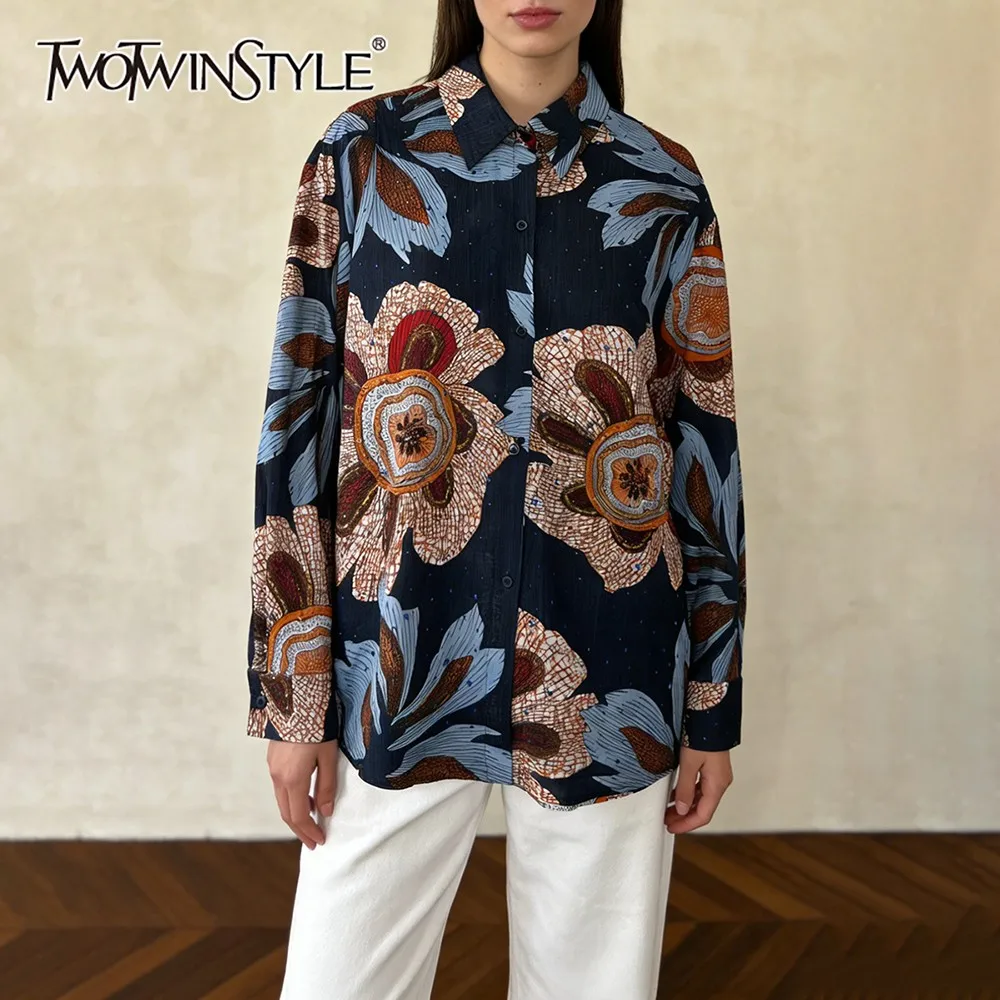 

TWOTWINSTYLE Hit Color Spliced Printing Shirt Female Lapel Long Sleeve Loose Streetwear Design Women's Shirts Autumn Fashion New
