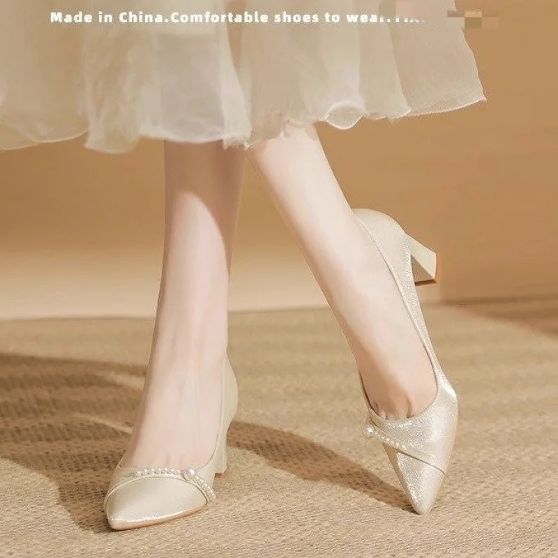

Elegant Satin Pointed Toe Low Heel Wedding Shoes for Brides with Pearl Embellishment Comfortable Bridal Pumps for Formal Occasio
