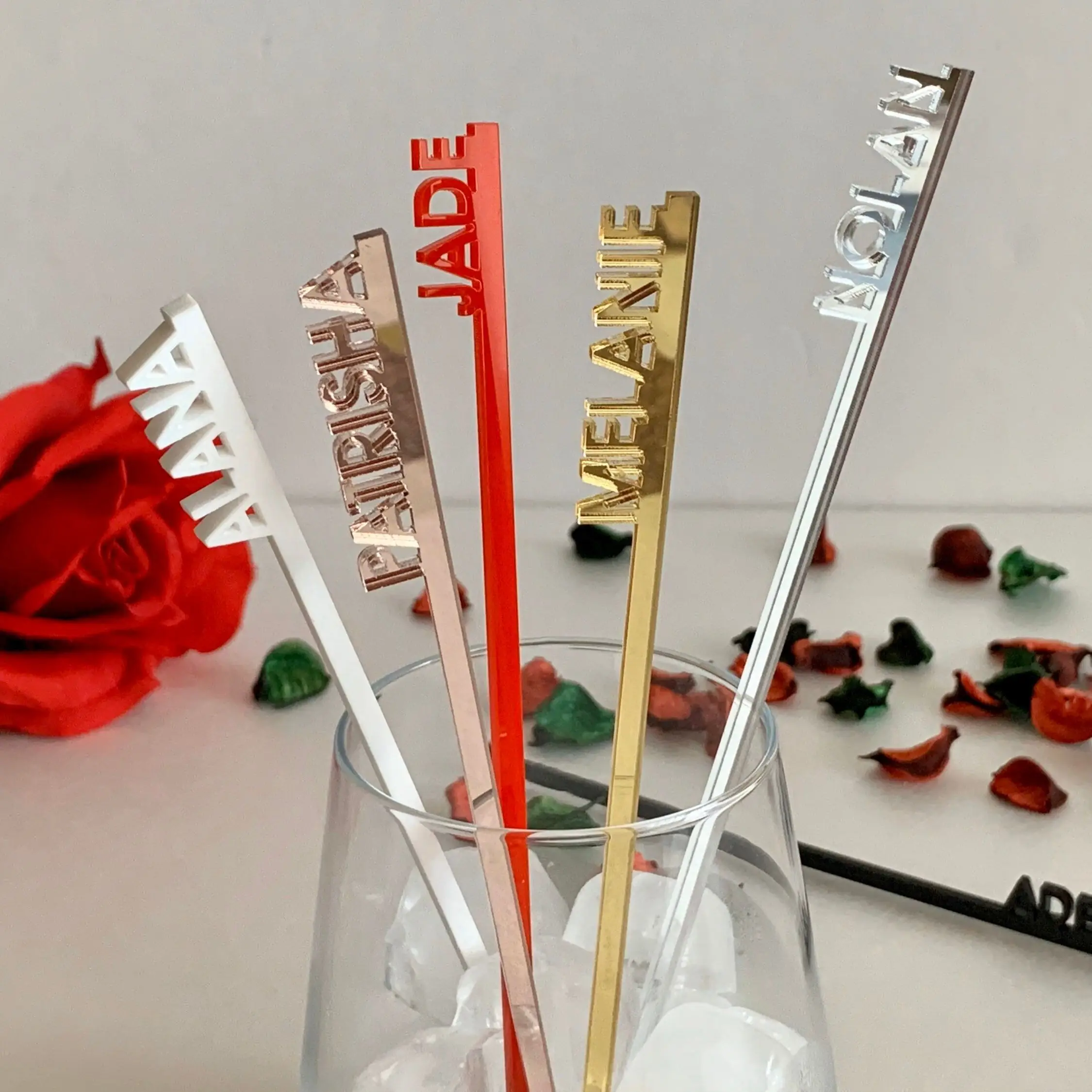 

Personalized Drink Stirrers Custom Name Acrylic Swizzle Stir Stick Cocktail Accessory Wedding Birthday Party Decorations