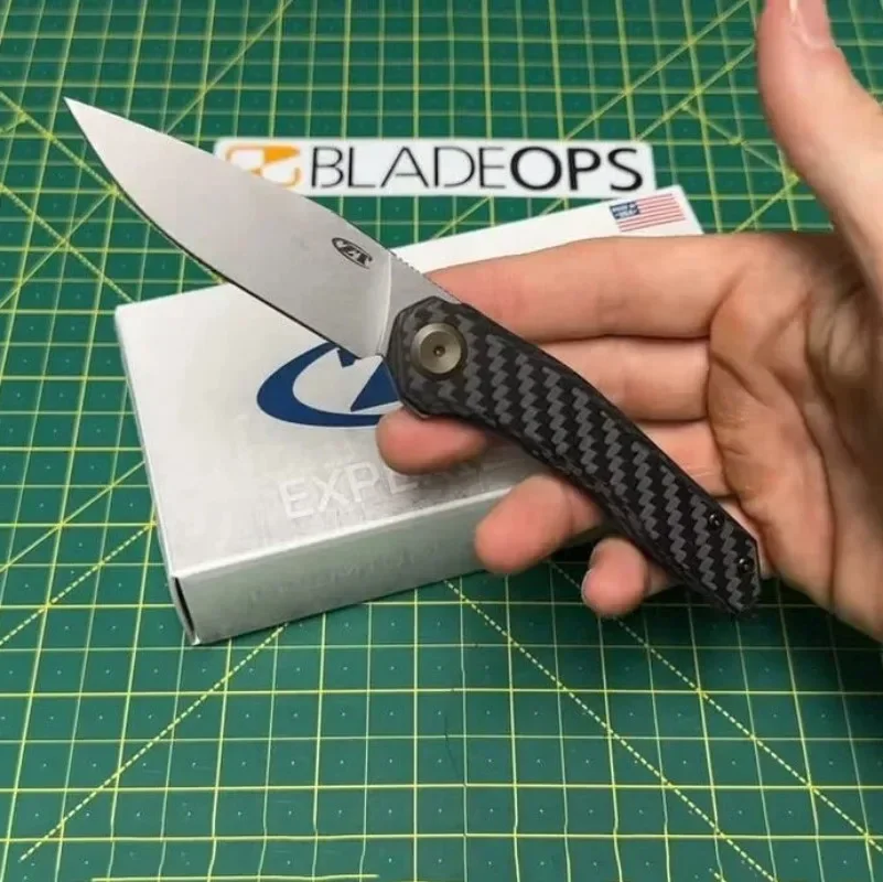 

KVT Ball Bearing 0545 Folding Knife MagnaCut Flipper Knife D2 Stonewashed Blade Carbon Fiber Handles Outdoor Portable EDC Tool