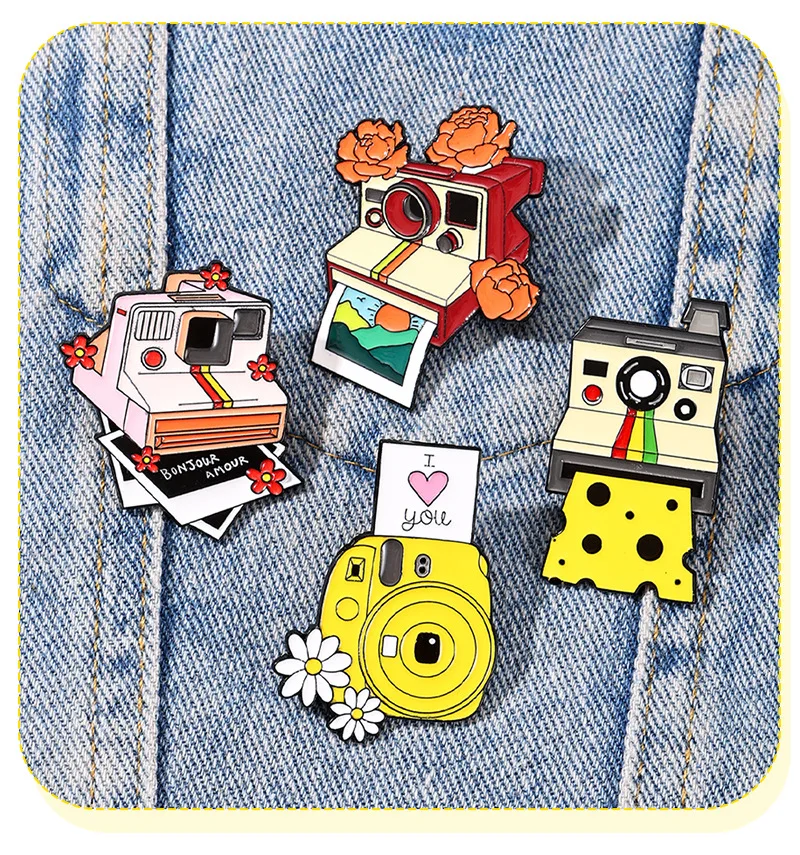 Retro Camera-Style Brooch Creative Cheese Flower Oil-Dripping Badge Student Gift Versatile Clothing Accessories Pin