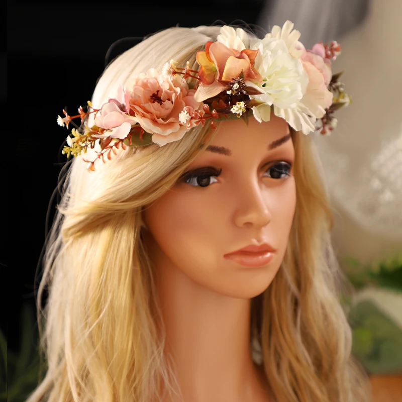 A Multicolor And Eye-catching Flower Crown Headband Full Of Romantic Designed For Ladies\' Wedding Bride