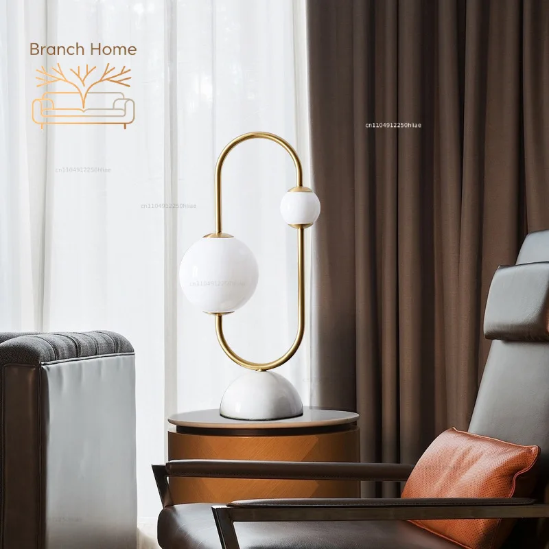 lampes-de-lecture-creatives-populaires-confortables-et-portables-design-moderne-eclairage-d'interieur-lampe-de-table-xytd