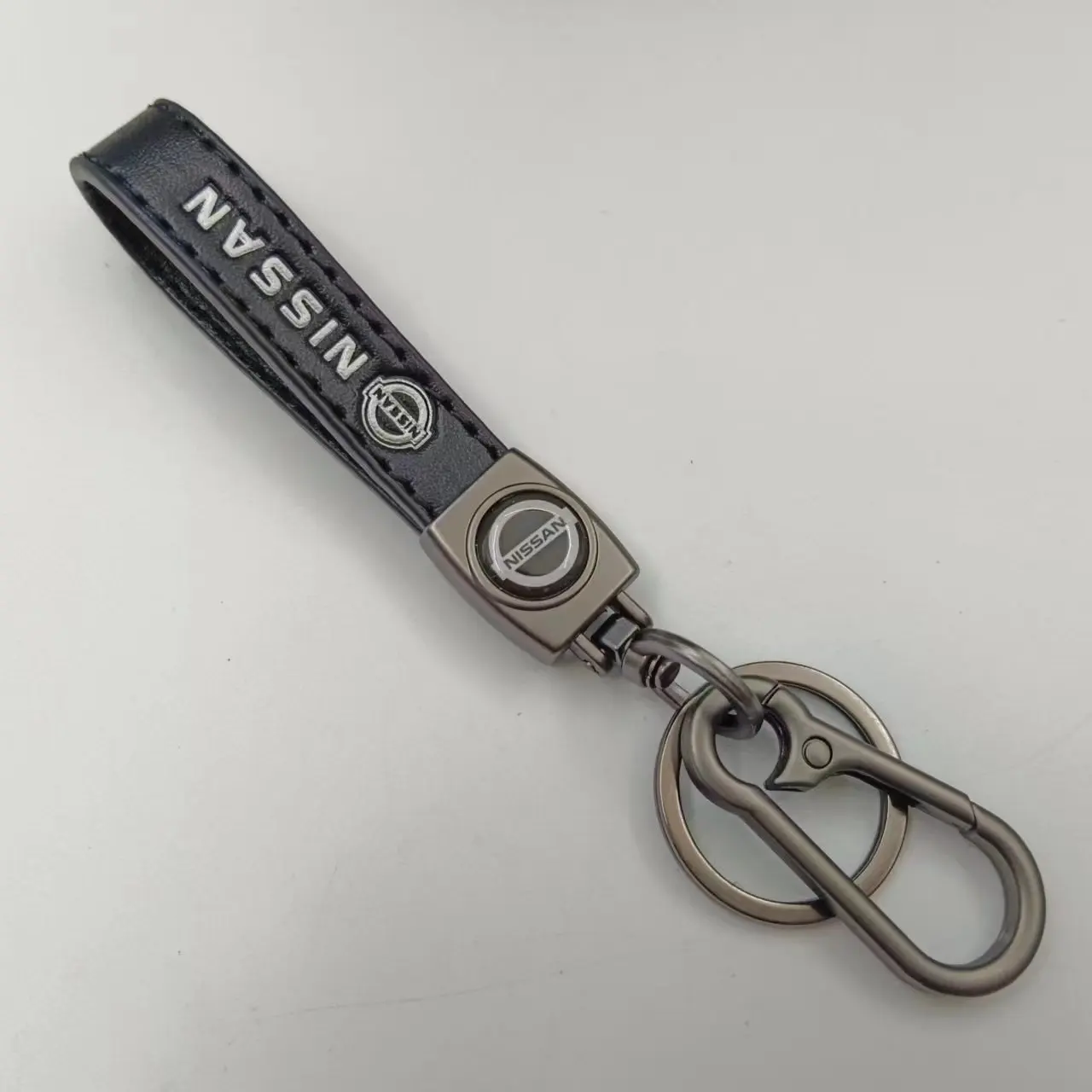 Car Logo Stying 3D Metal Key Rings Keychain For Nissan X-trail Qashqai Note Juke Sentra Patrol Leaf Car Key Chain Accessories