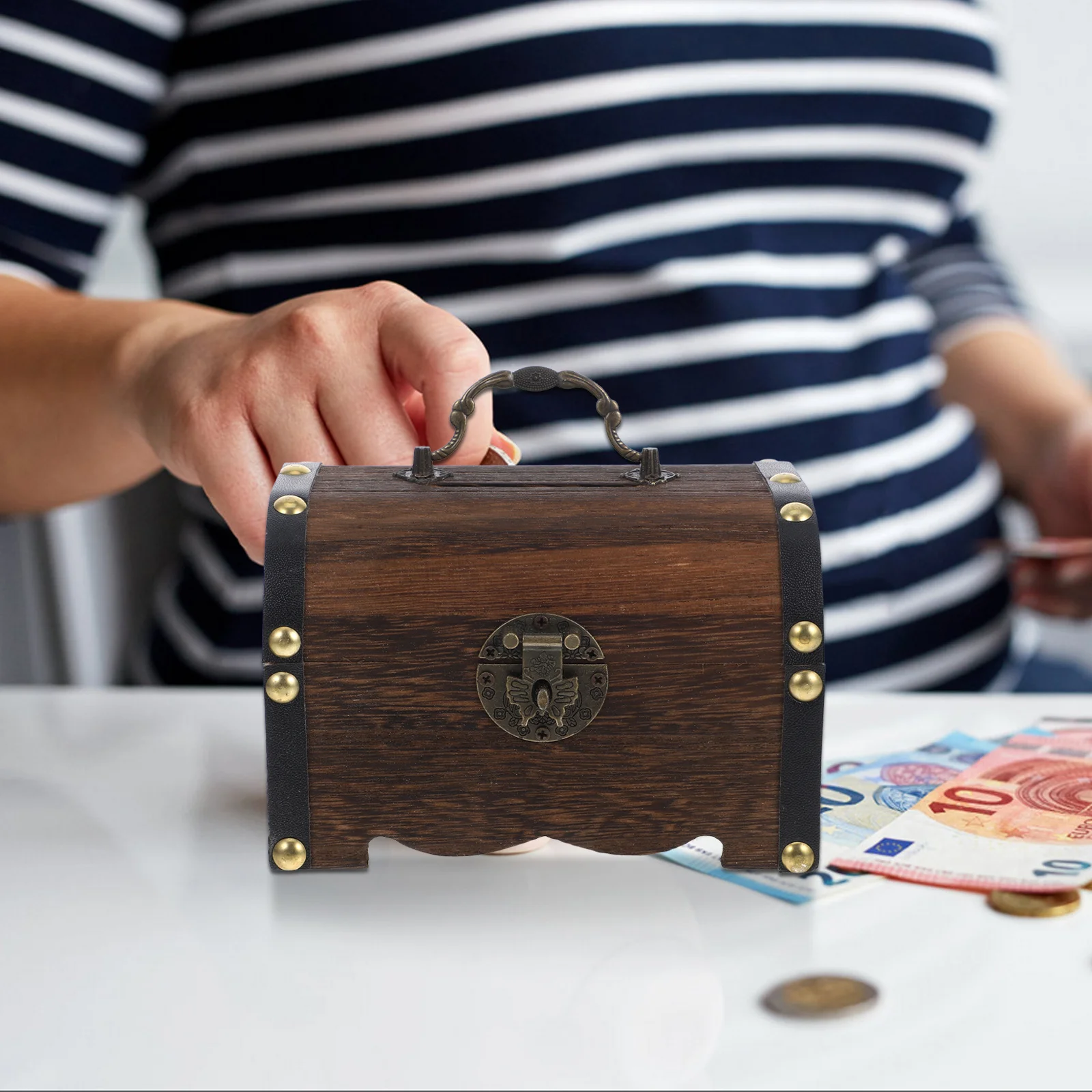 

Vintage Wooden Treasure Chest Lockable Piggy Bank Decorative Coin Storage Box Rustic Keepsake Organizer Home Decor