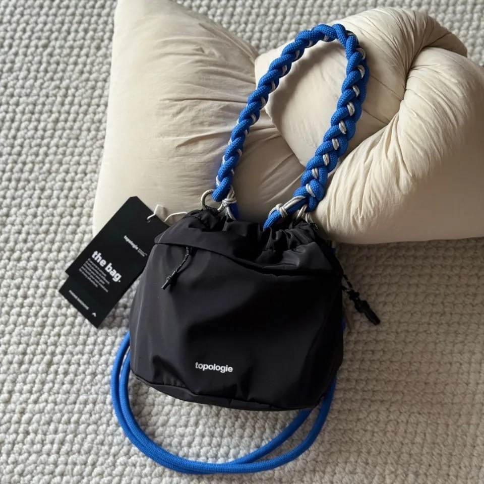 

Top Designer Bag Double-sided Bucket Bag Crossbody Bag Ins Wind Design Large Capacity Tide Bag Outdoor Climbing Sports Bag