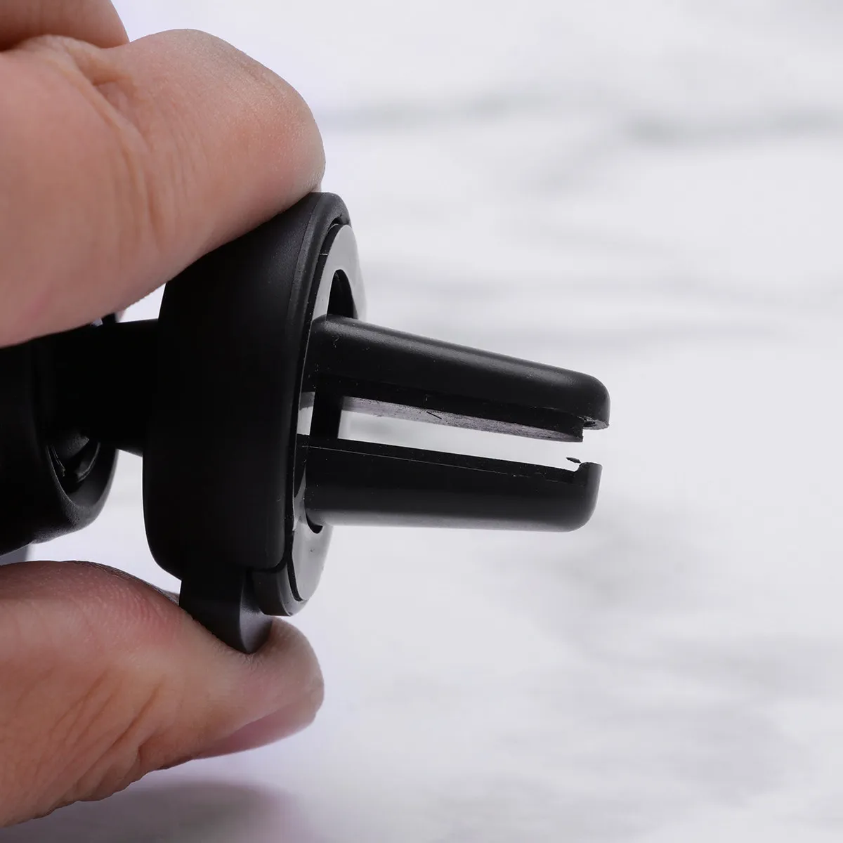 Snap Type Car Phone Holder Sensor Ultra-Thin Design 7-Point Support Silica Gel Claws Non-Slip Scratch Resistant