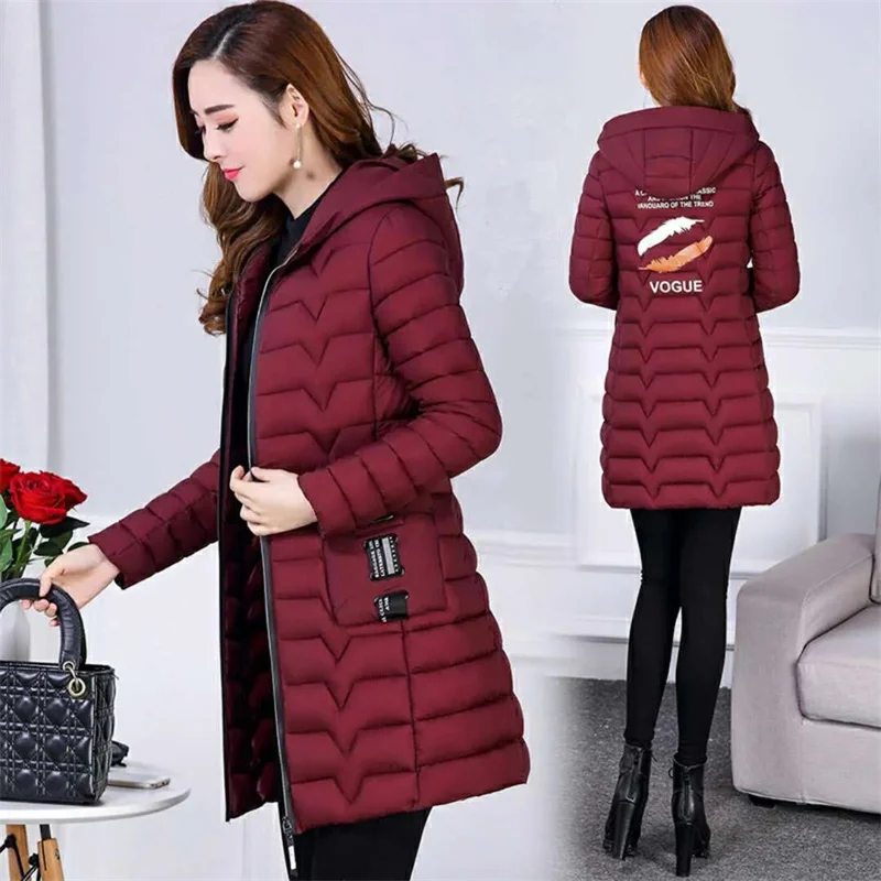 2025 Winter New Light Cotton-Padded Jacket Female Long Korean Down Coat Women Parkas Large Size Middle-Aged Mother Outwear Tops