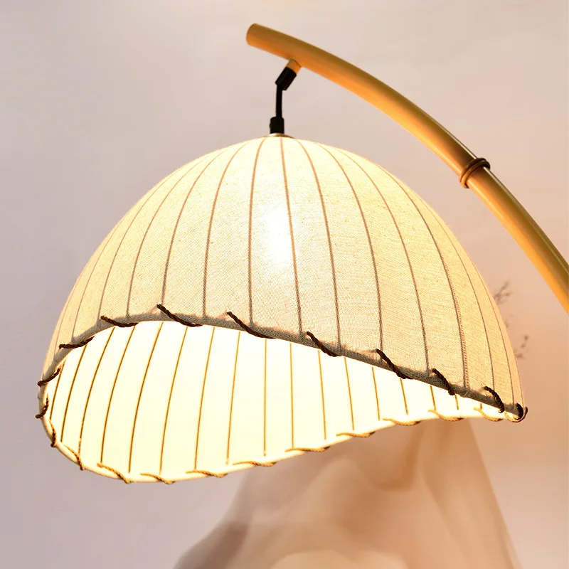 Japanese Bamboo Floor Lamp Retro Rural Bedroom Living Room Homestay Floor Light Handmade Fabric Pole Lamp Stand Atmosphere Decor