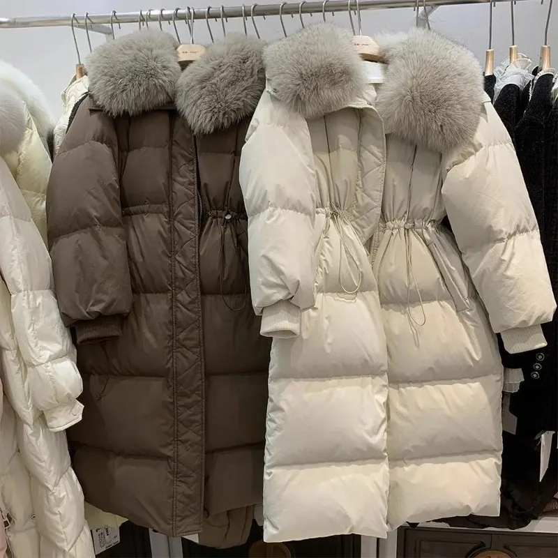 Damen-Jacke aus Fuchsfellimitat, warme Baumwolle, Winter 2022, verdicktes langes Design mit großem Pelzkragen, neuer Stil für kaltes Wetter