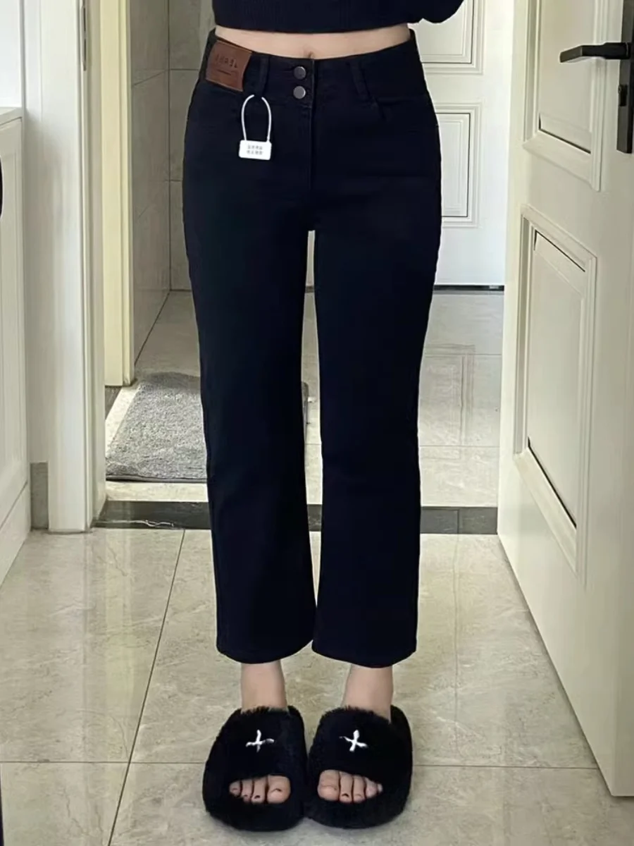 กางเกงยีนส์ทรงตรงผู้หญิง เอวสูง ทรงเข้ารูป ความยาวเก้าส่วน กางเกงเอวสูง สำหรับฤดูใบไม้ร่วงและฤดูหนาว รุ่นใหม่ ไซส์ใหญ่ สำหรับสาวอวบ