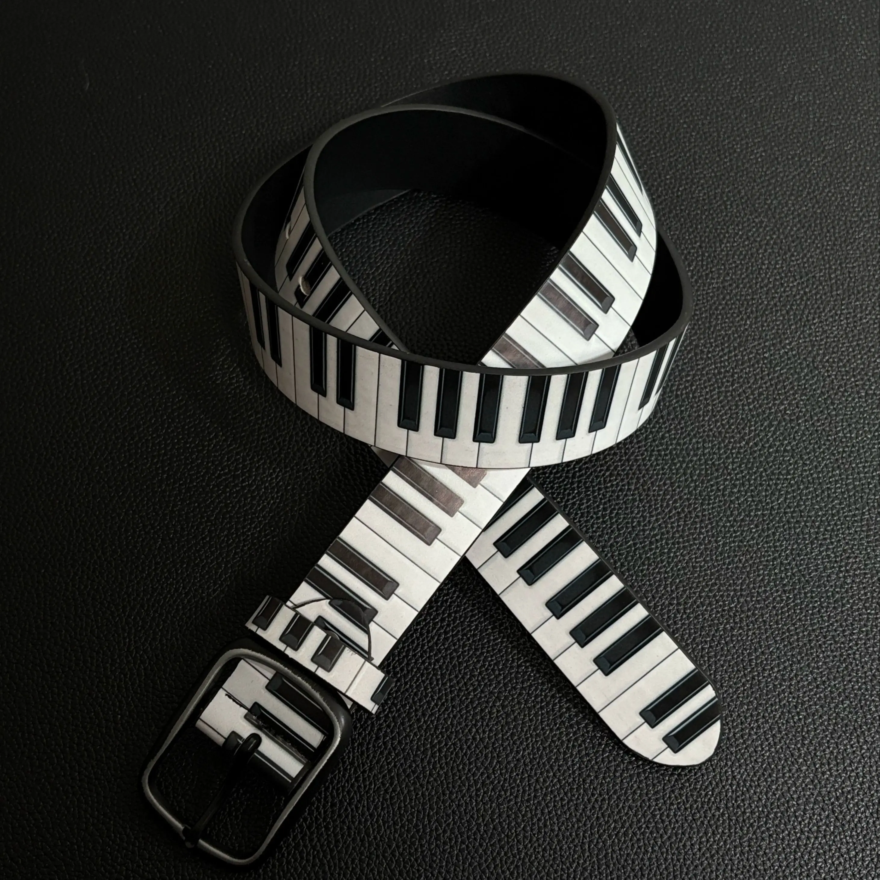 cinturon-vintage-con-notas-de-piano-hebilla-metalica-estilo-subcultura-unisex-y2k-cinturon-ancho-decorativo-j1144