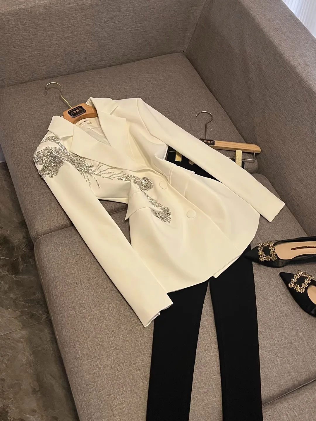 

Элегантный женский пиджак в деловом стиле, приталенный, осенняя новинка, премиум-класс, для офиса, с длинным рукавом, двубортный