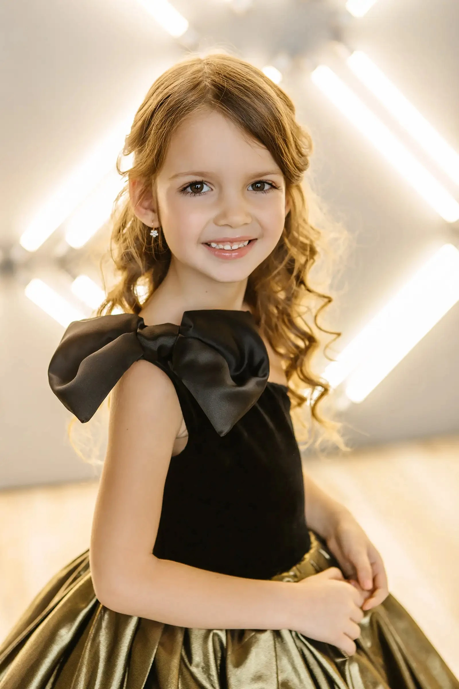 YZYmanualroom Flower Girl Dress Wedding Bridesmaid Sleeveless for Birthday Party Pageant Black and Gold