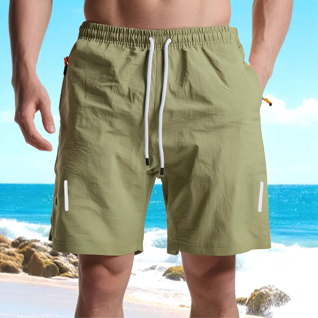 

Summer men's short pants casual sports quick-drying shorts with zipper pockets, trendy street style, for beach and sports use.