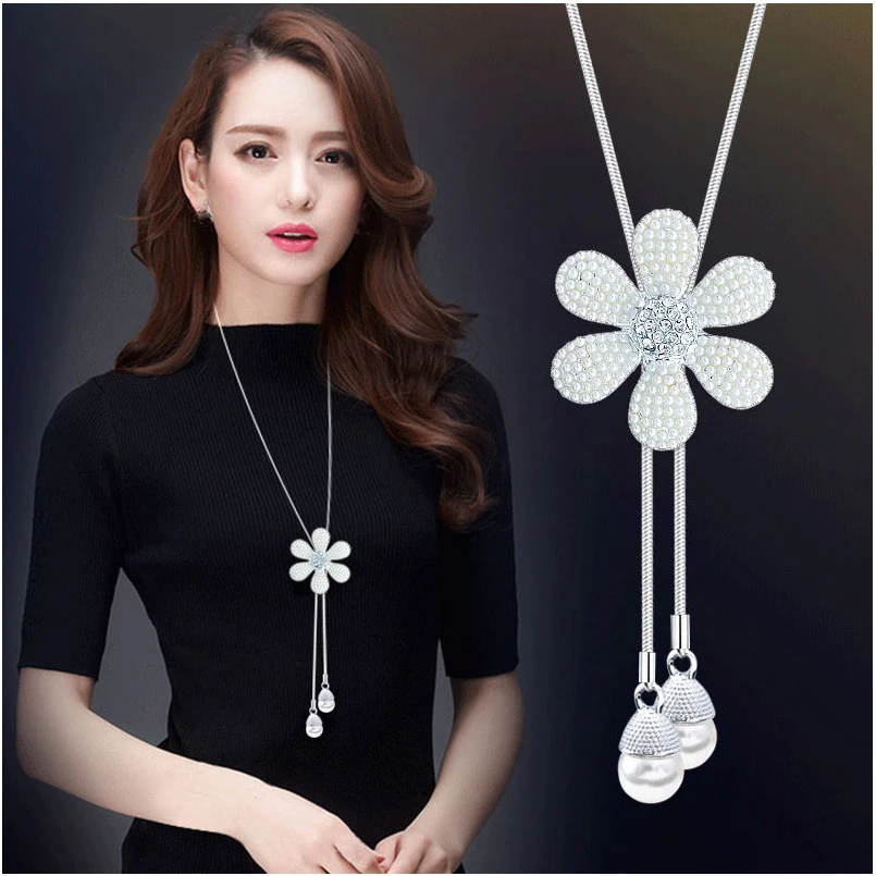 Women Camellia Flower Pendant Necklaces 2024 Elegant Long Sweater Chain Decorative Crystal Necklace Pendant