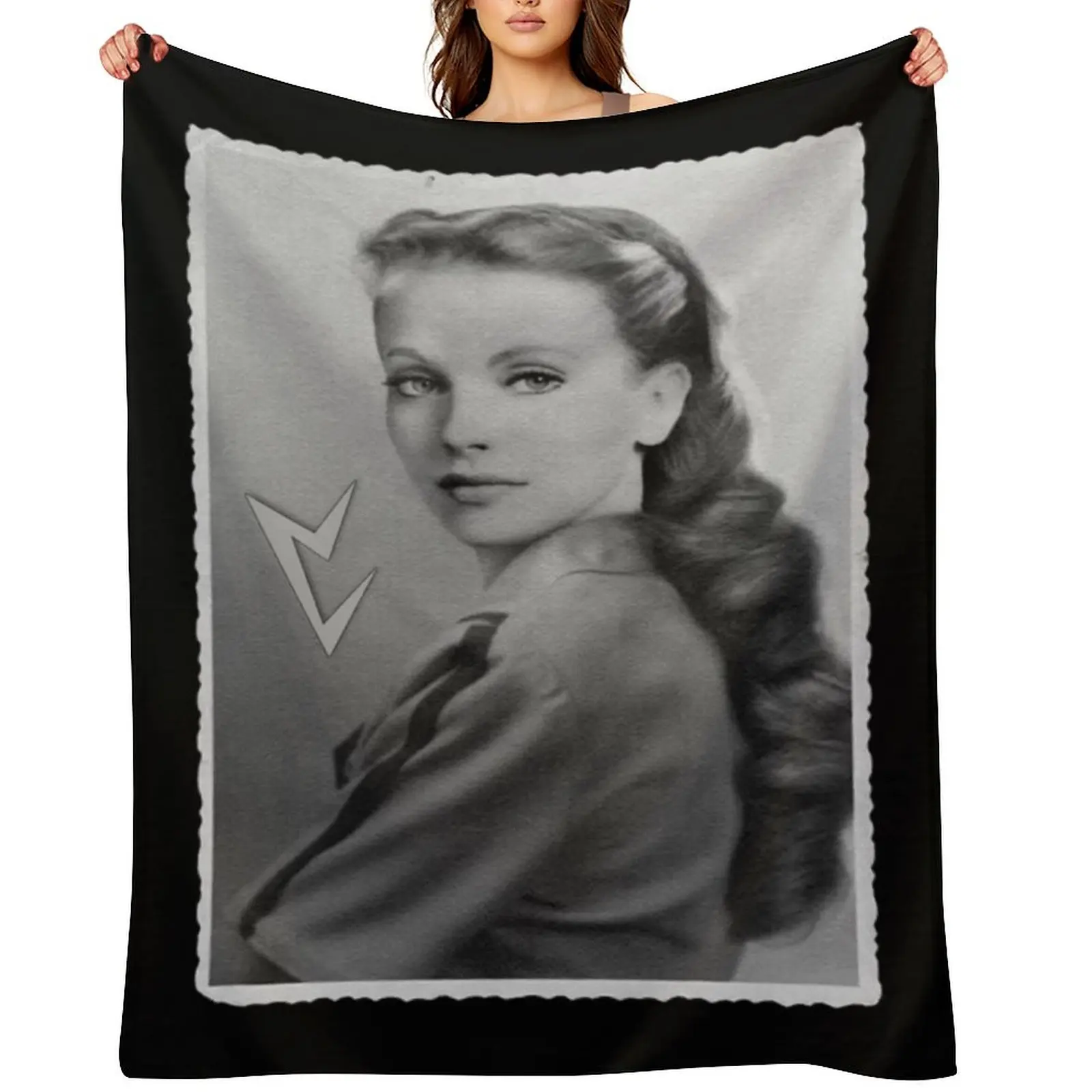 

Vril Society Maria Orsic Classic T-Shirt Throw Blanket Kid'S Bed linens Luxury Throw For Baby Blankets