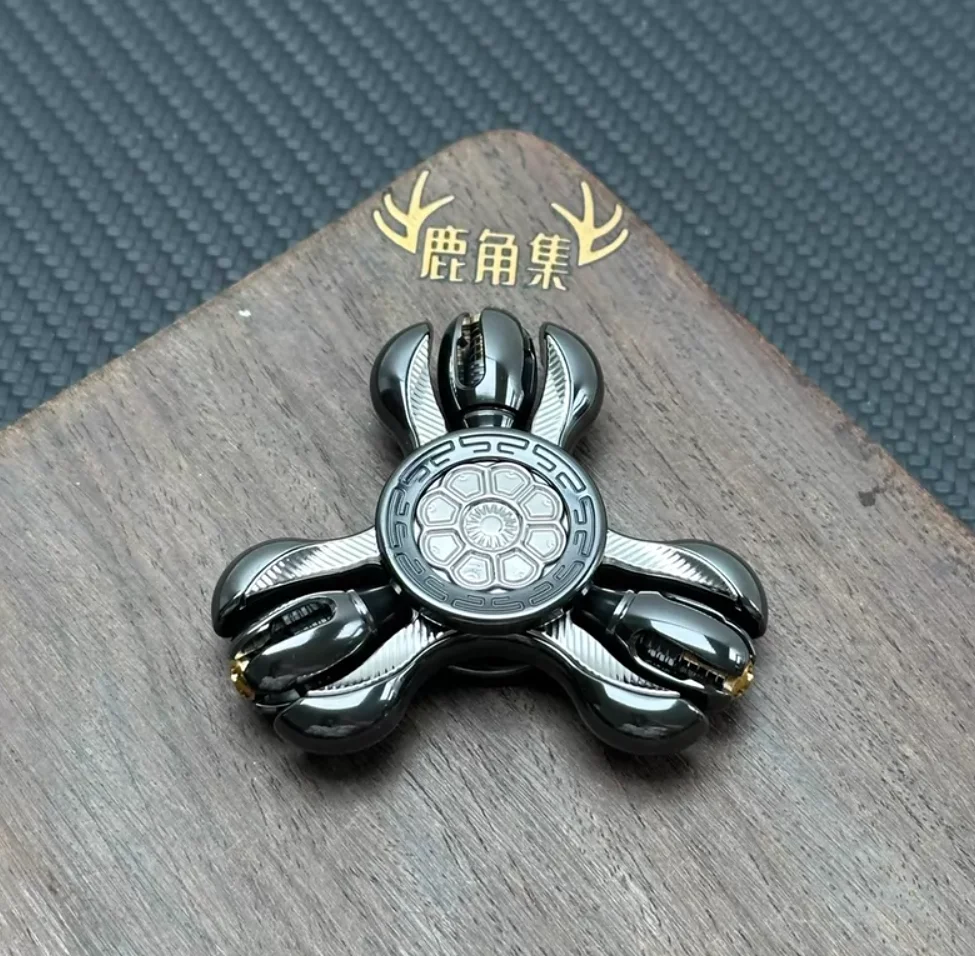 

Used EDC Chimago Demon Subduing Jinglun Zirconium Black fidget decompression toy