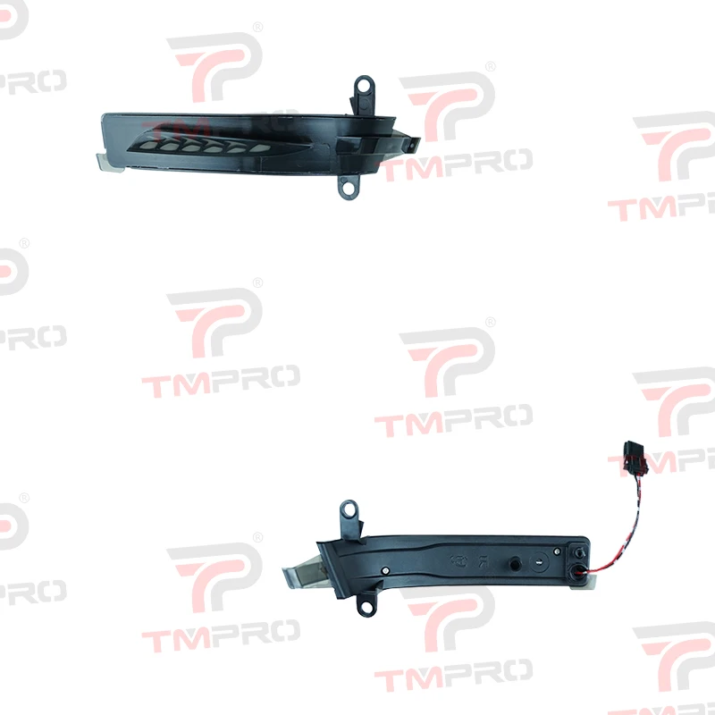 Suitable for Geely Boyue PROTON X70 rearview mirror turn signal lights daytime running white light dynamic blue light