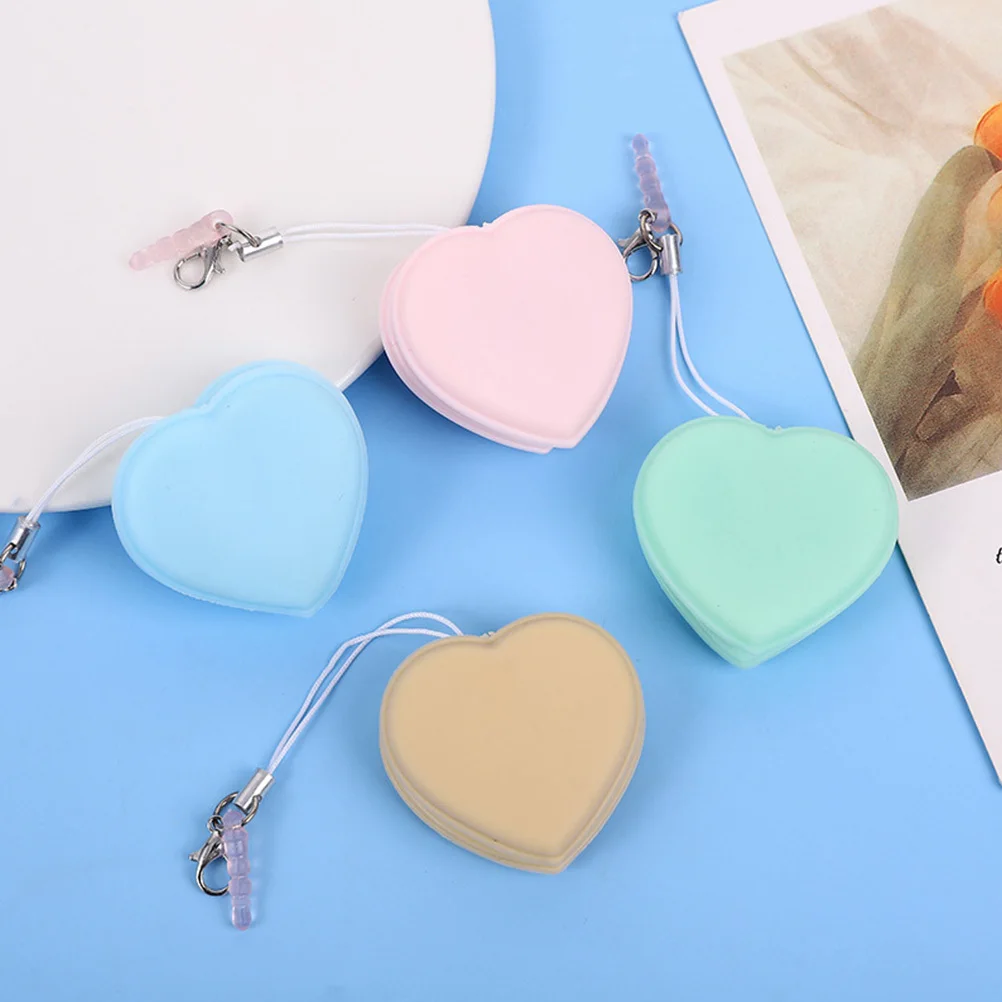 

2Pcs Heart Shaped Phone Screen Wipers Portable Eyeglass Cleaner Wipes for Delicate Surfaces Compact Lightweight Design