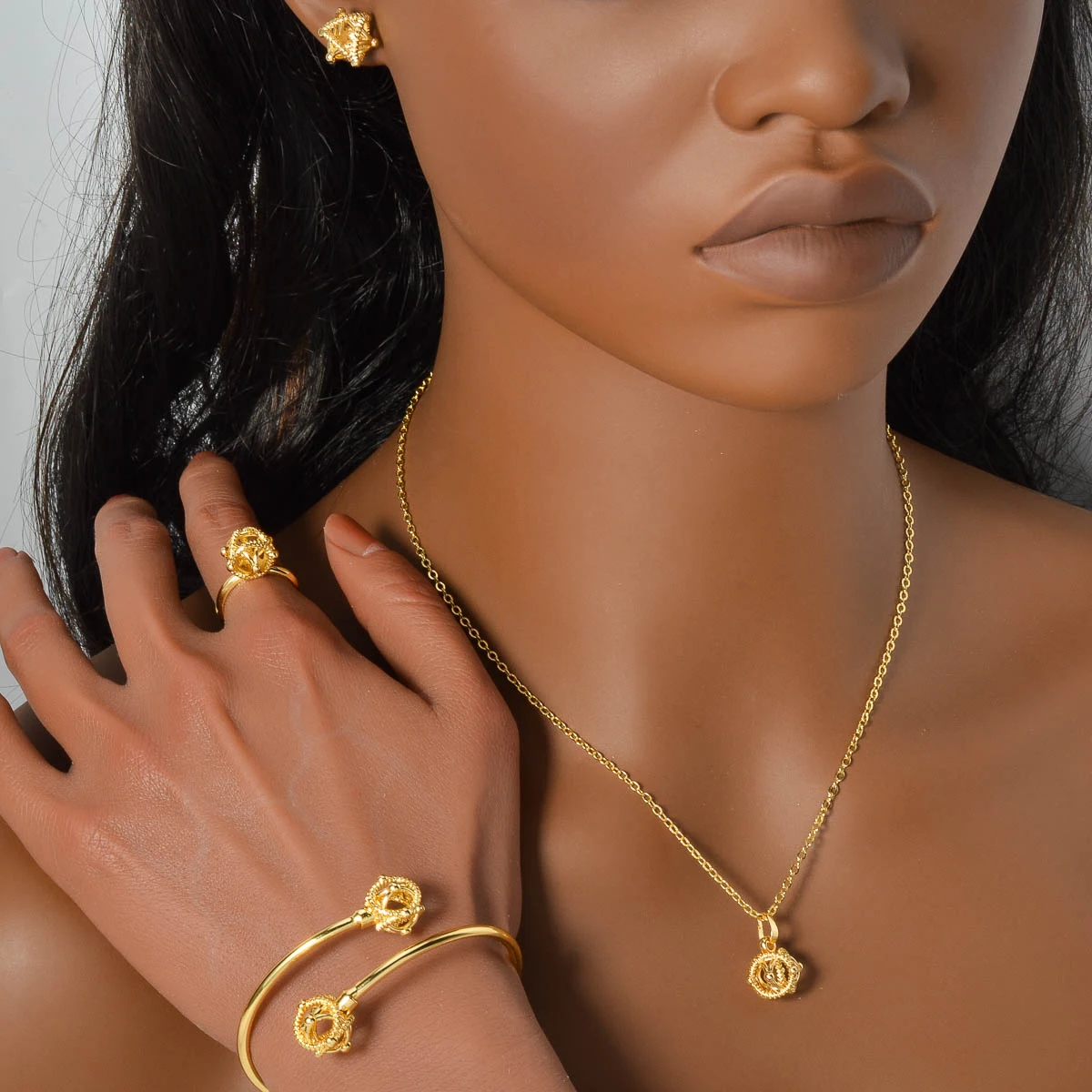 

4pcs/set Wedding Women's Jewelry Set Hexagram Pendant Necklace Earrings Bracelet Ring 4Pcs Set For Daily Parties Birthdays Gifts