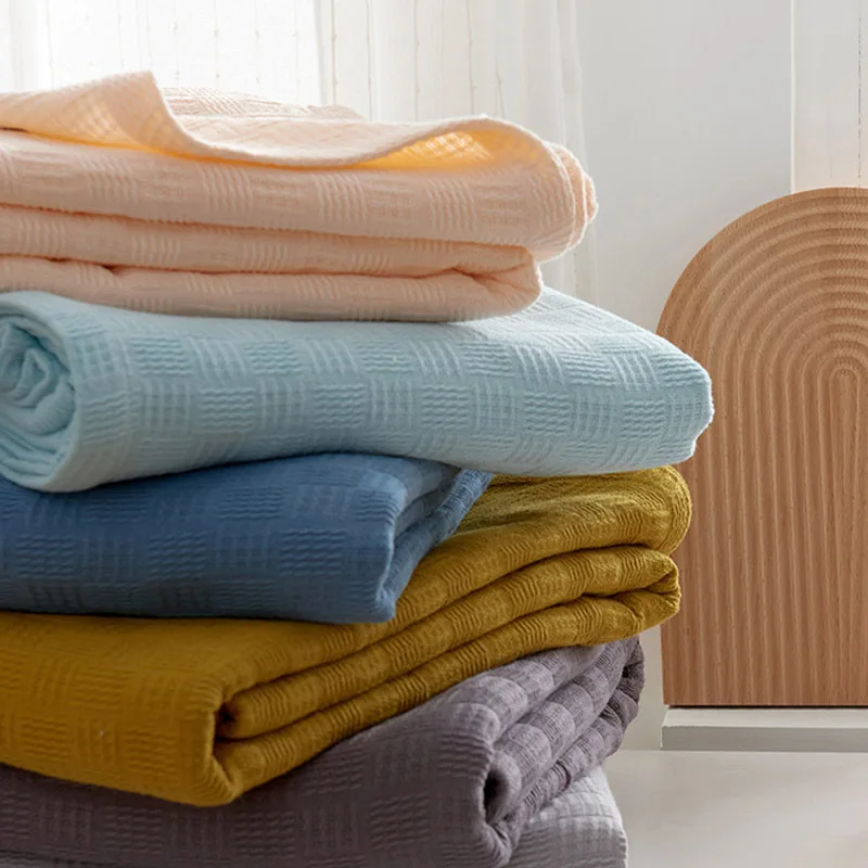 カスタマイズ可能な寝具チェック柄タオルキルト綿無地サマーキルトガーゼタオルカバーブランケット