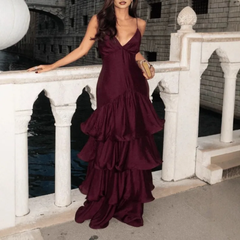 2026 Women’s Casual Outfits Wine Red Sleeveless Elegant Luxury Maxi Tierred Cake Dress Backless Party Evening Gowns Folds Summer