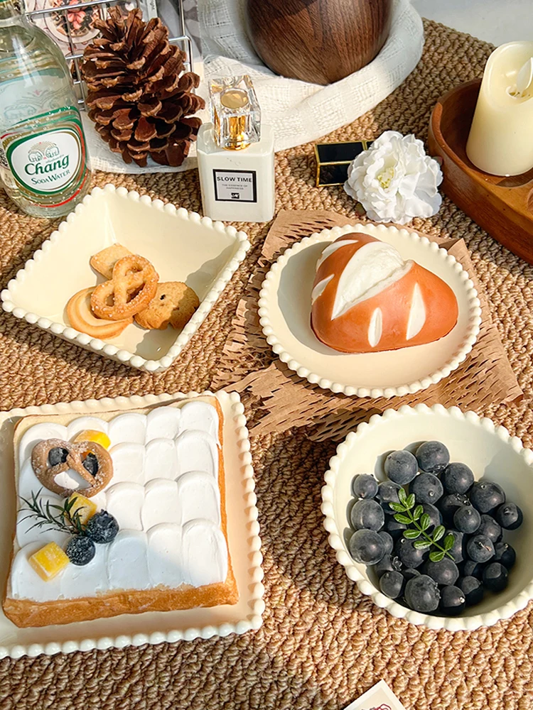 

Креативная круглая тарелка для торта/десерта из костяного фарфора, однотонная, для выпечки, французский стиль, кухонная утварь