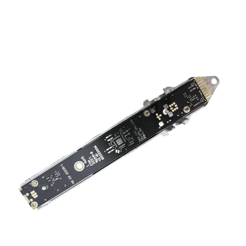 Biała płytka DRL do Audi Q3 rocznik 2019 2020 2021, niemiecki model, niski standard wyposażenia, pełne światła LED do jazdy dziennej, moduł kierunkowskazu 83A941475