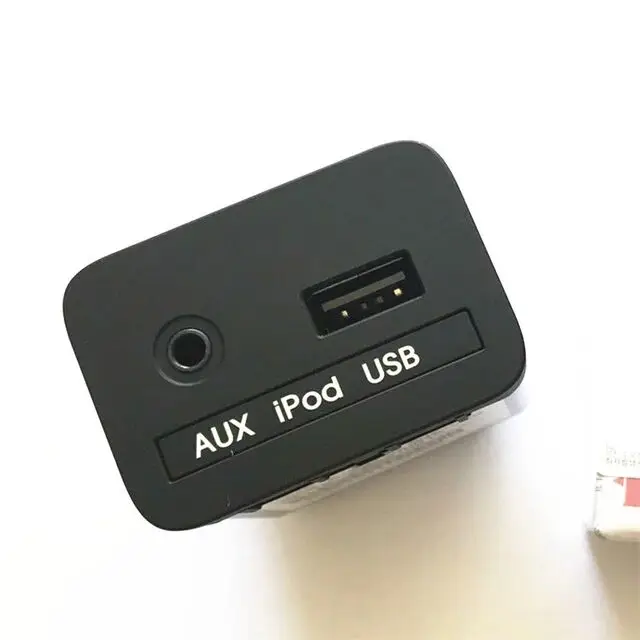 

Для KIA Sportage 2011-2014 вспомогательный разъем USB IPOD AUX разъем сборка 961104T000