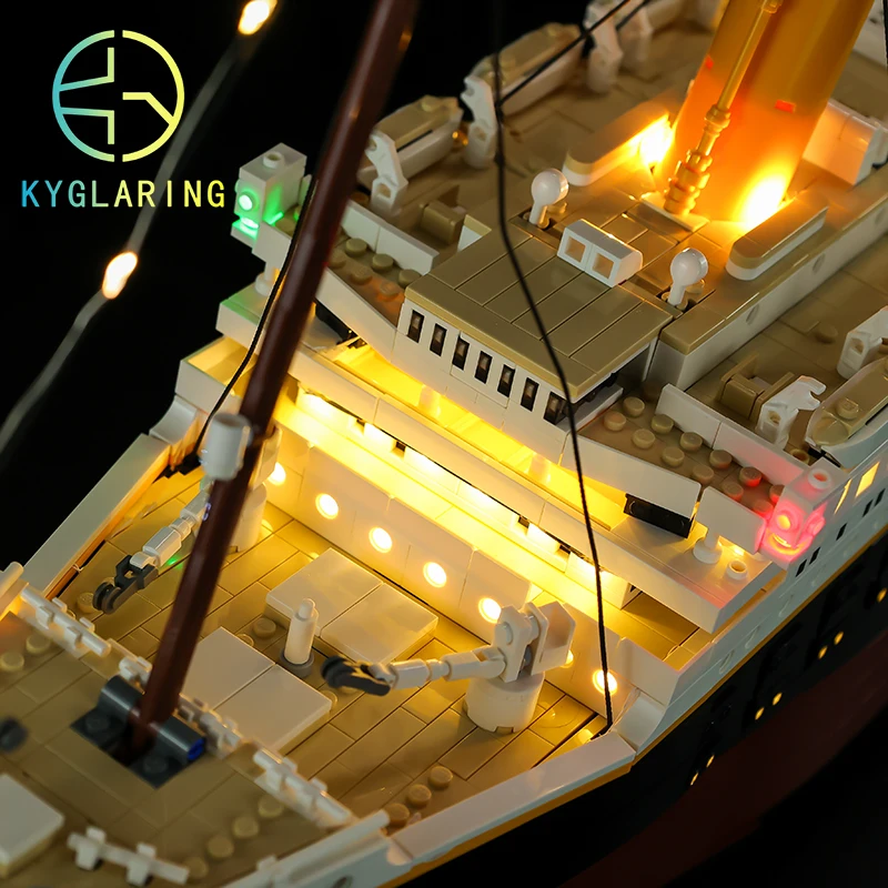 Ensemble d\'éclairage LED pour bateau de croisière royal Titanic, modèle de film classique, briques de figurines à collectionner, pas de nuits de