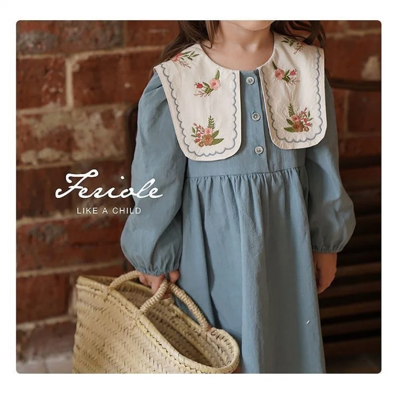 

Girls' Embroidered Dress Autumn French Collar Embroidered Princess Dress Wholesale