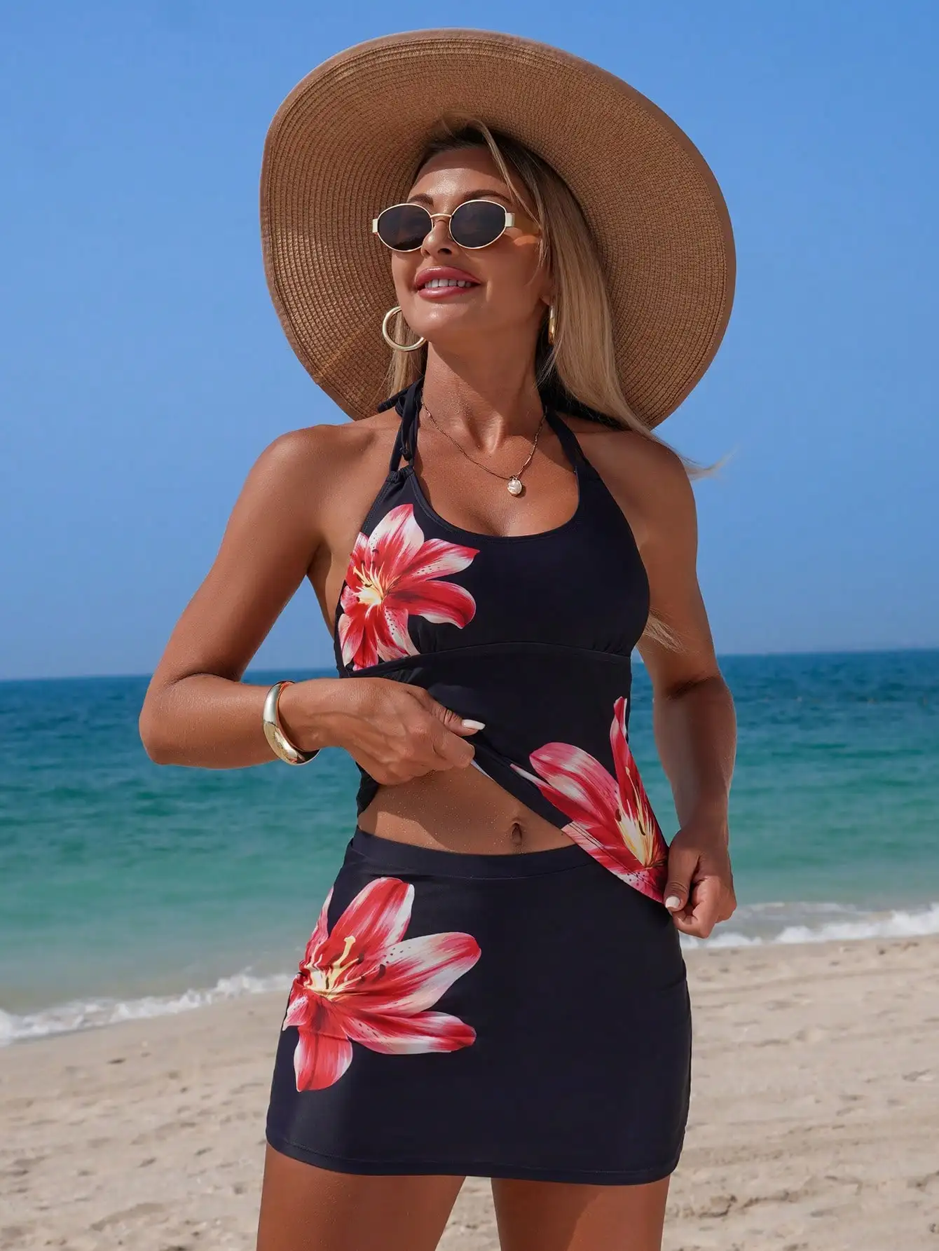 

Women's Floral Print Halter Neck 3 Piece Swimsuit Set With Mini Skirt
