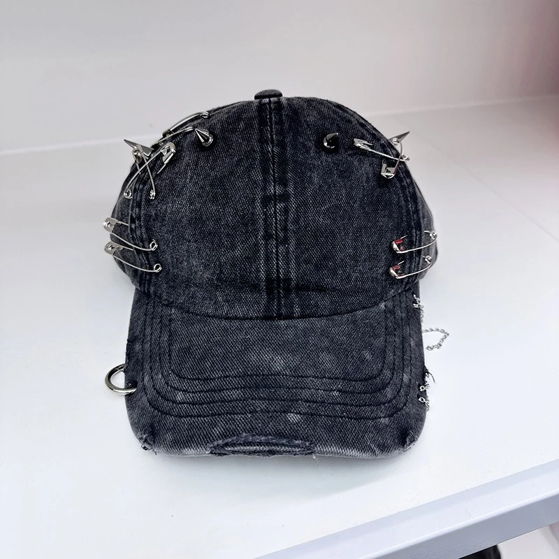 Y2K Vintage Punk Chain Rivet Design Baseballkappe Four Seasons Trend Streetwear Personalisierte Hip-Hop-Hüte für Männer und Frauen – Detail 2