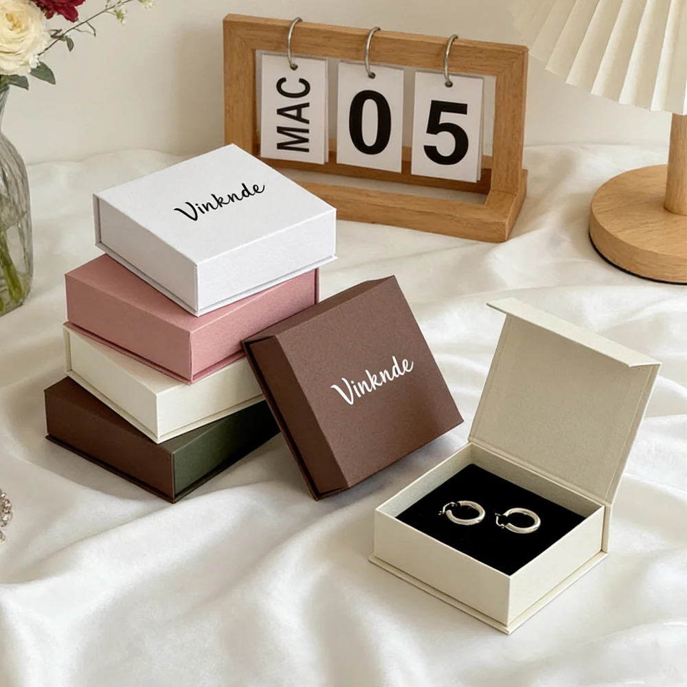 

50Pcs/Lot 10x10x3.5cm Jewelry Gift Box Custom Logo Paper Magnet Packaging Boxes Ring Earrings Organizer Display Stud Travel Case