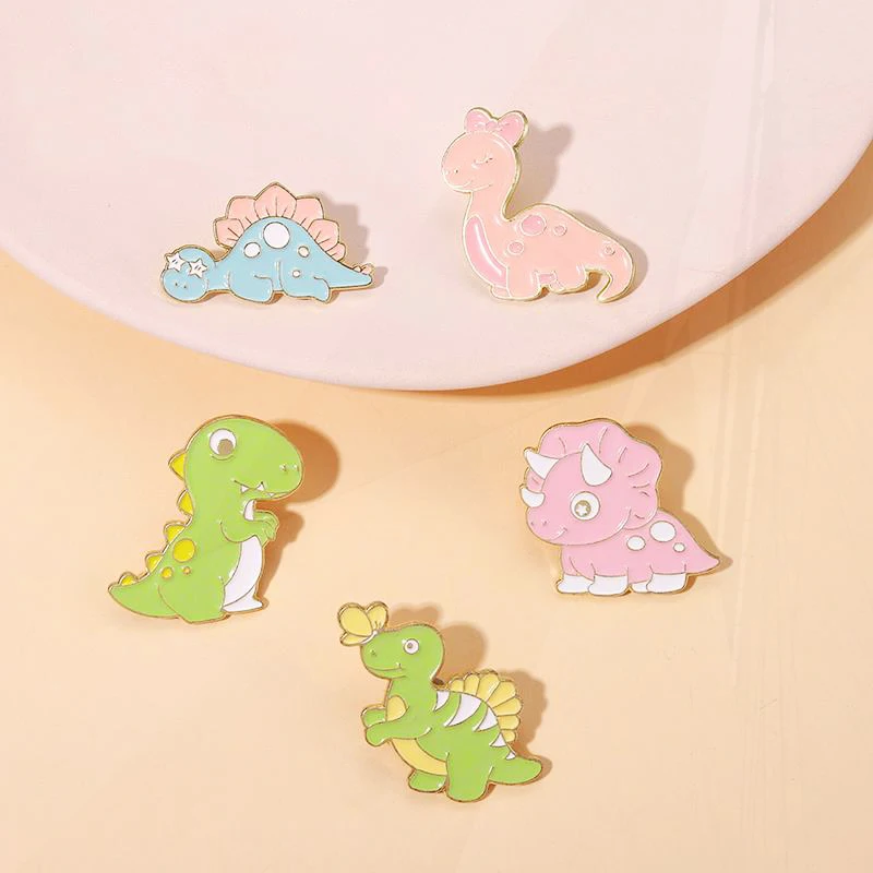 Insignias de solapa de Pines, joyería de animales prehistóricos, regalo para niños, amigos, Kawaii, dinosaurios, broche de esmalte personalizado, t-rex, Stegosaurus