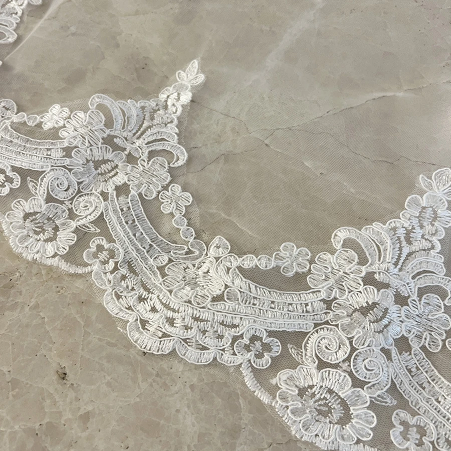 Wholesale White Ivory Cathedral Wedding veils Lace Appliques Bride Wedding accessories Bridal Veil velo de novias