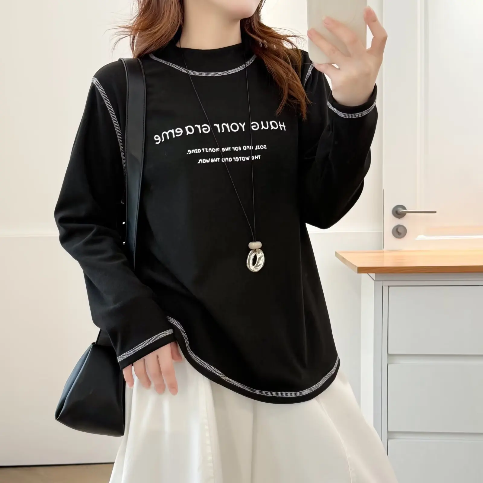 

XXXXL модная женская футболка больших размеров, новые теплые бархатные топы с яркими линиями и внутренней частью на осень и зиму 2571